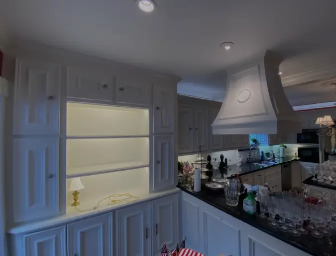 Integrating Undercabinet Lighting with Interior Lighting
