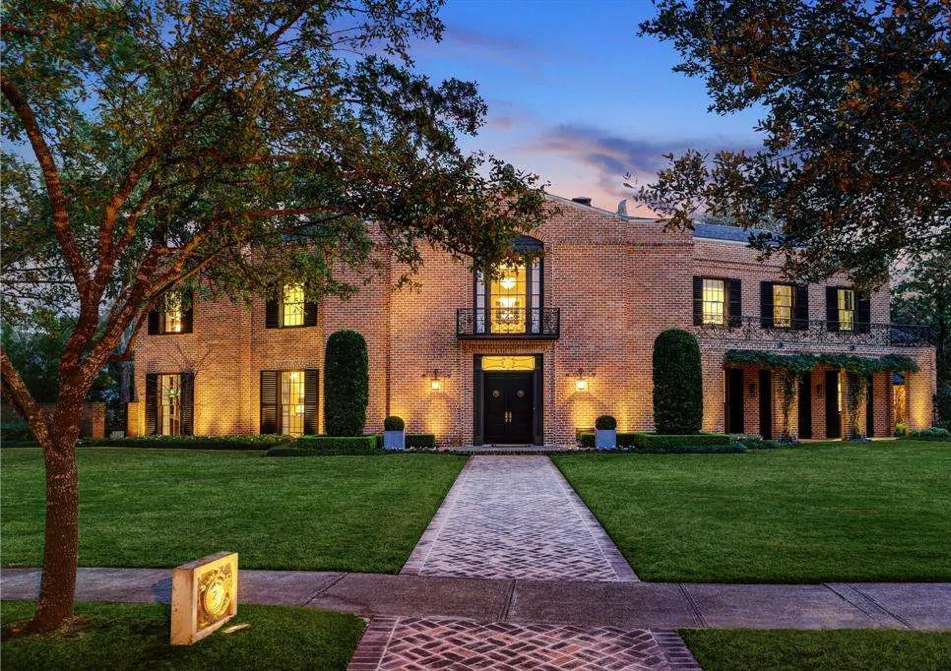 Landscape Lighting Maintenance Program
